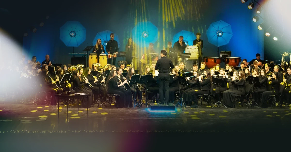 Erdélyi örömzene – a csíkszentsimoni Ifjúsági Fúvószenekar hangszerismertető koncertje