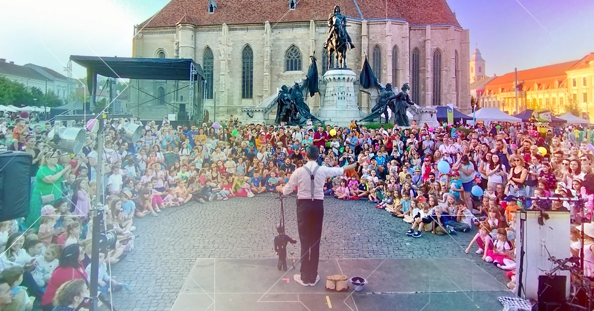 Sarkadi Bence: Világjáró Marionettek